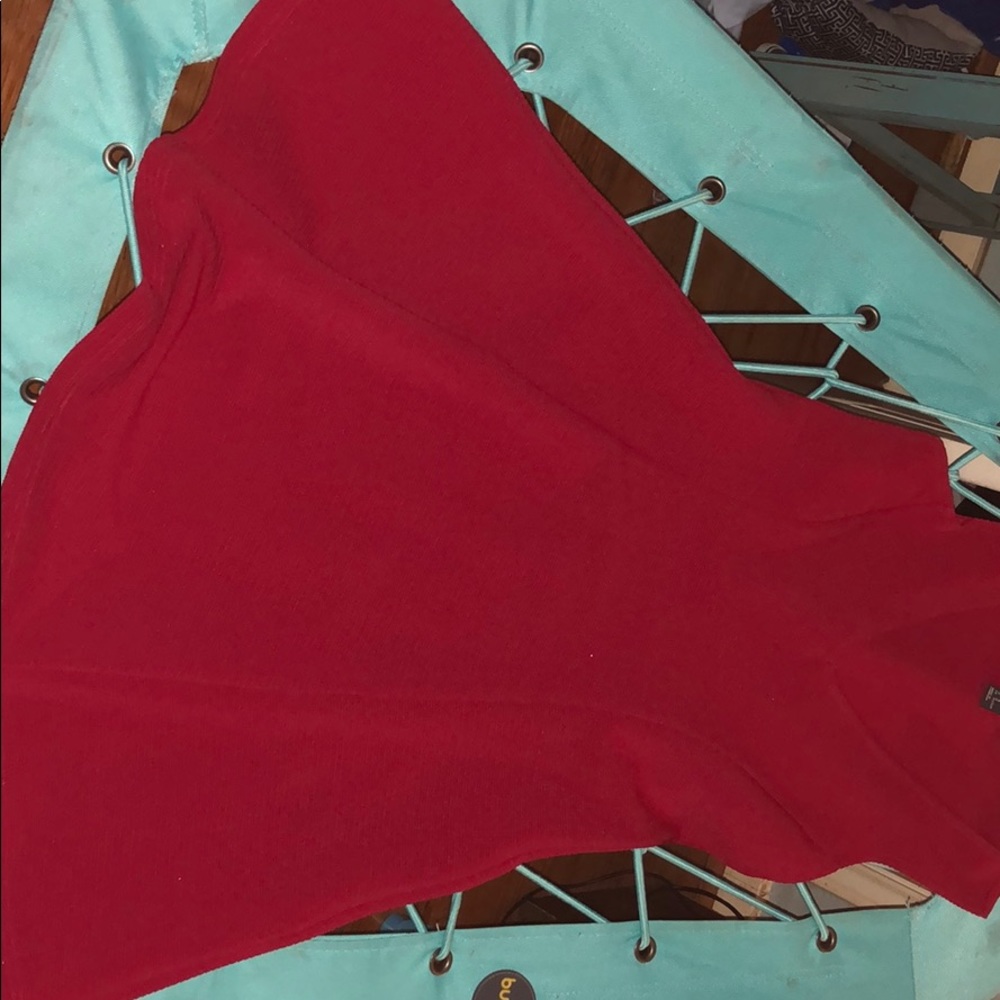 Red dress - Picture 2 of 4